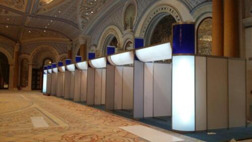 بوثات اكتنورم مضيئة بوث اكتنورم مضيء بوث اكتانورم