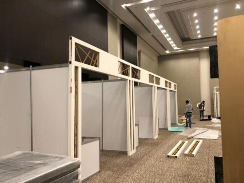 بوث اكتنورم مع إطار خشب ، بوث أكتانورم مع إطار خشب ملون