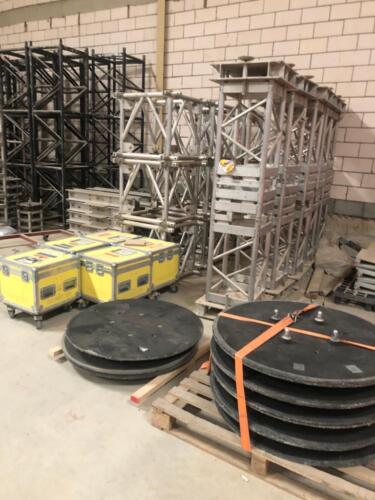 تراسات بمقاسات مختلفة 